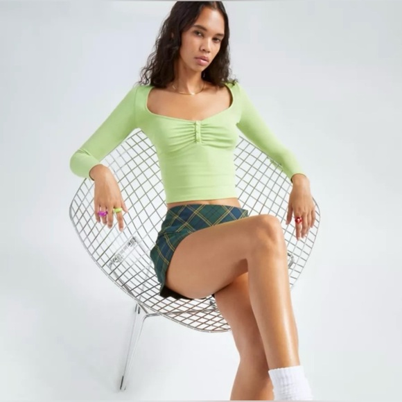 Aritzia Sunday Best Black Long-sleeve Hank Henley Top - Picture 3 of 3